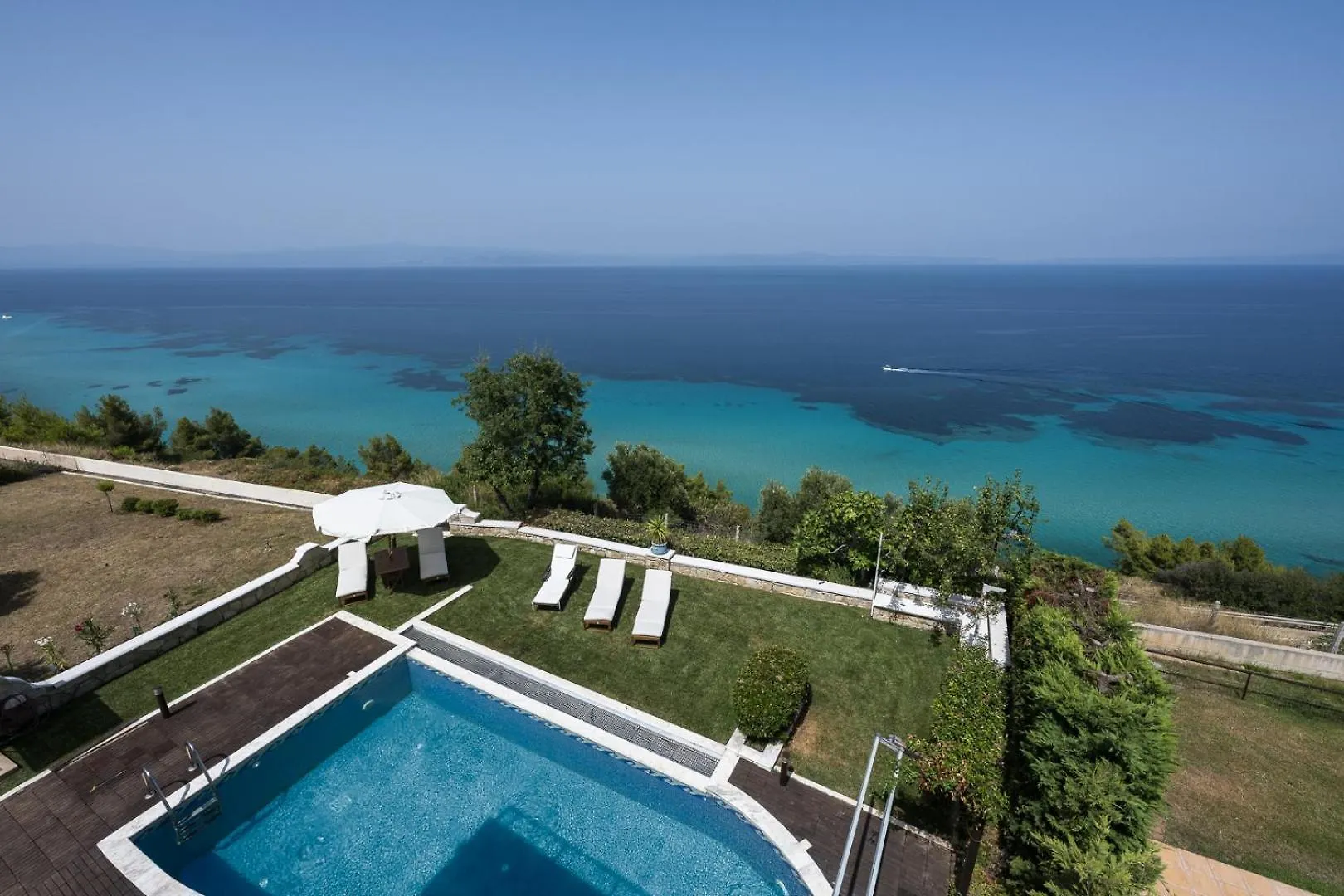 #Luxlikehome Afytos Wonder View Greece