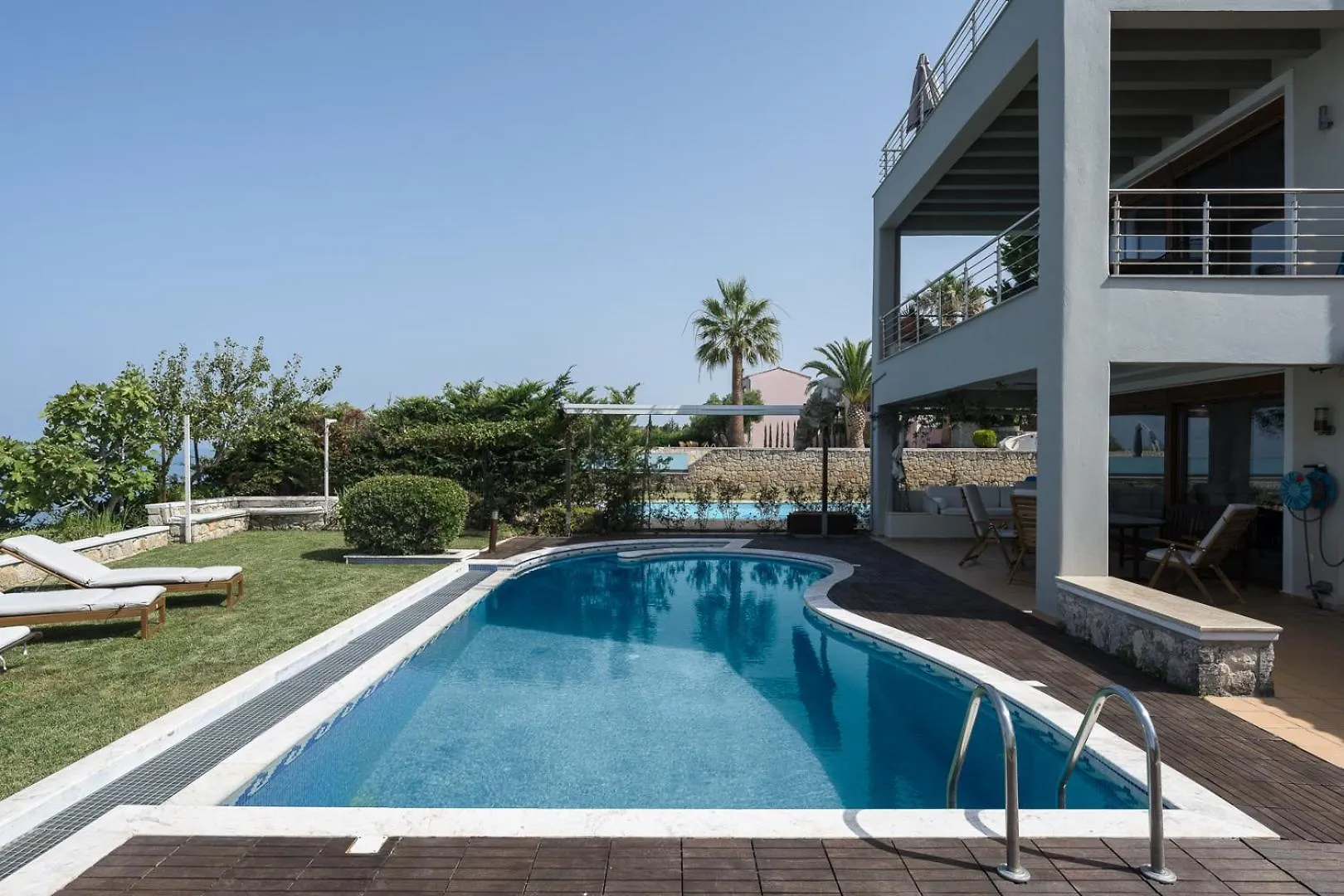 Villa Afytos Wonder View By Luxlikehome